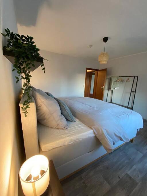 Schoene Zentrale Wohnung Naehe Hb Germersheim Bagian luar foto
