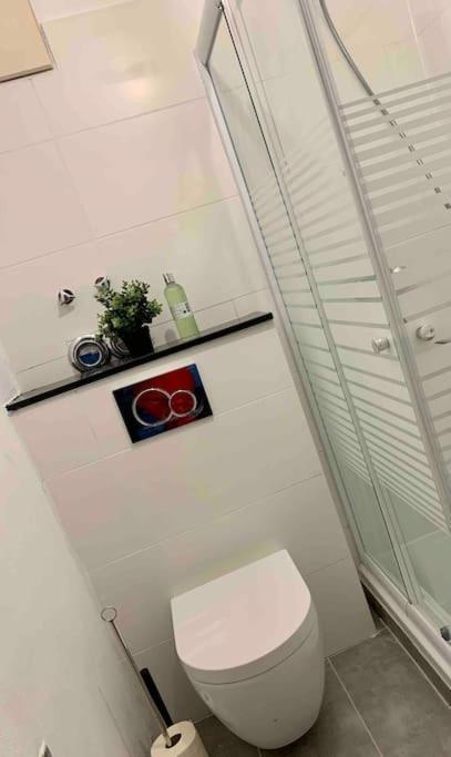 Schoene Zentrale Wohnung Naehe Hb Germersheim Bagian luar foto